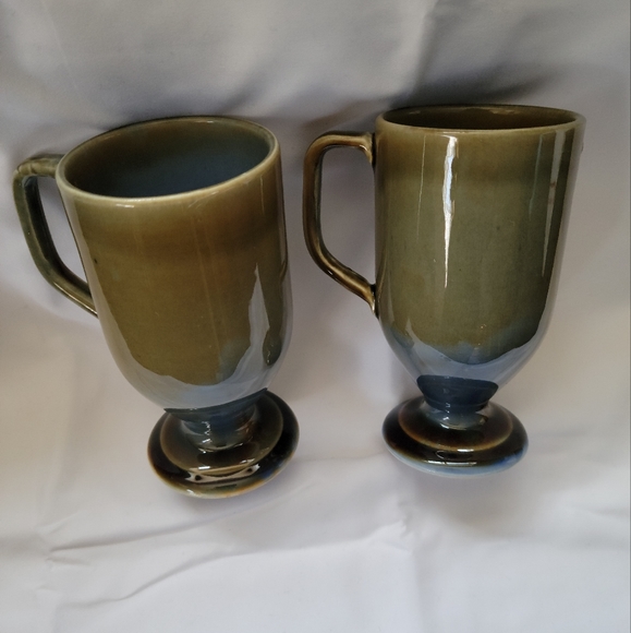 Set of 2 Vintage Wade Ireland Porcelain Footed Irish Coffee Mugs - Picture 3 of 5